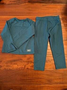 REI Toddler 2R Midweight baselayer